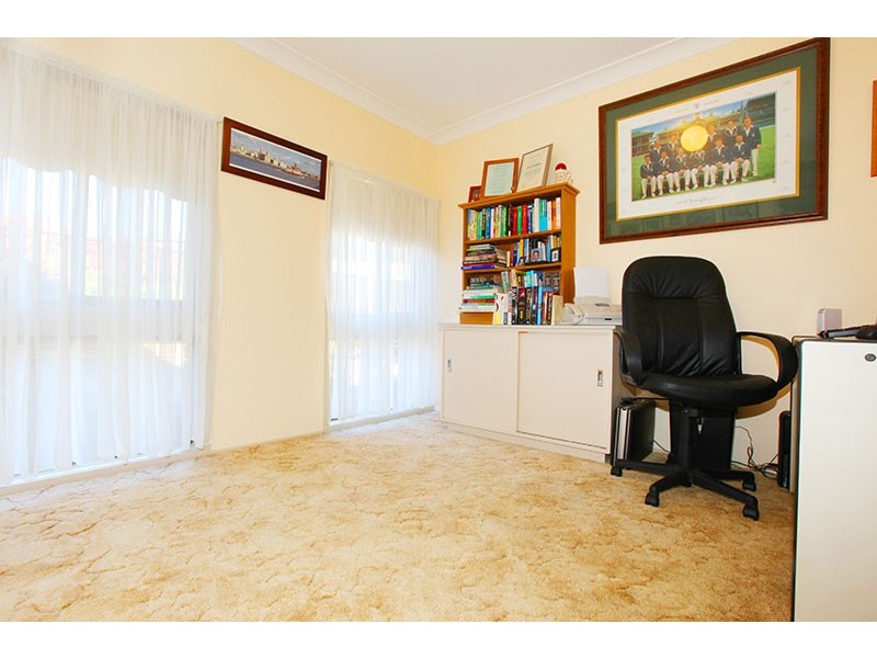 Ruse NSW 2560