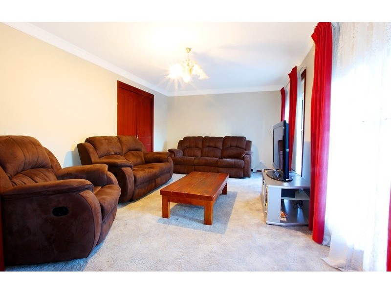 Glen Alpine NSW 2560