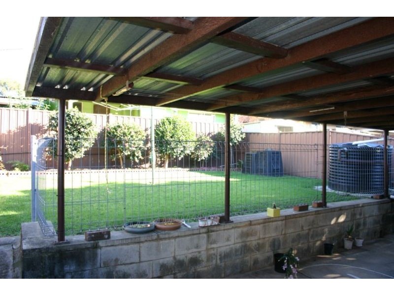 Macquarie Fields NSW 2564