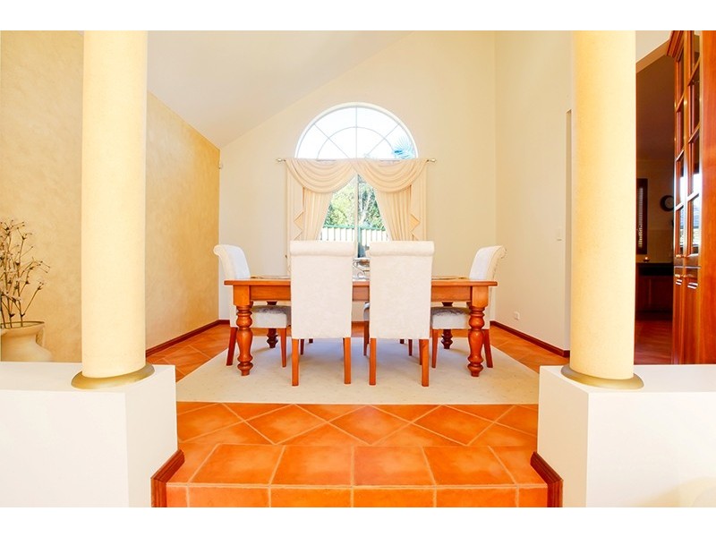 6 Dovedale Close, Glen Alpine NSW 2560