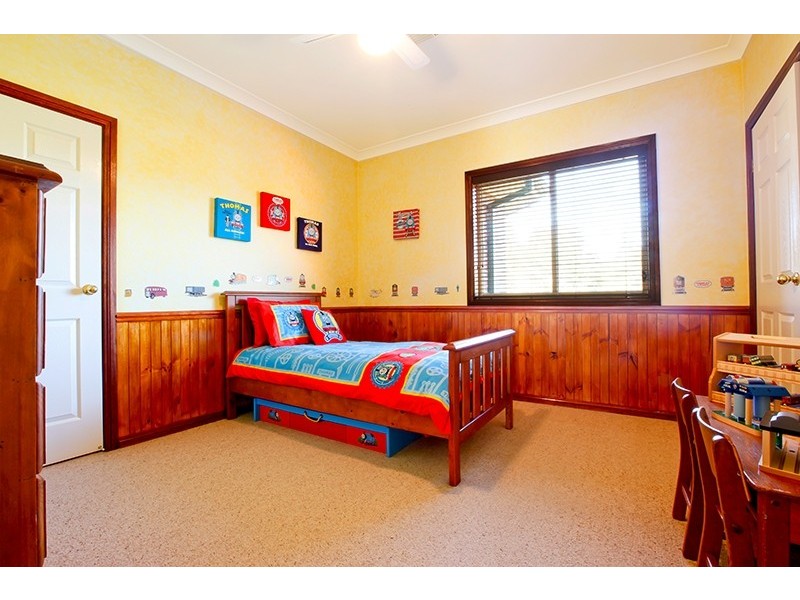 6 Dovedale Close, Glen Alpine NSW 2560