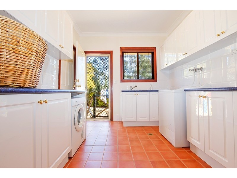 6 Dovedale Close, Glen Alpine NSW 2560