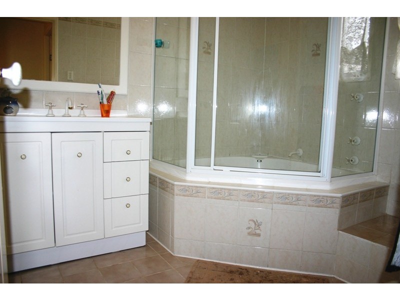 Bradbury NSW 2560