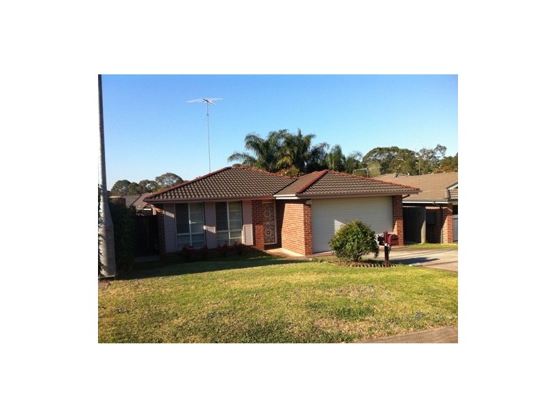 22 Freeman Circuit, Ingleburn NSW 2565