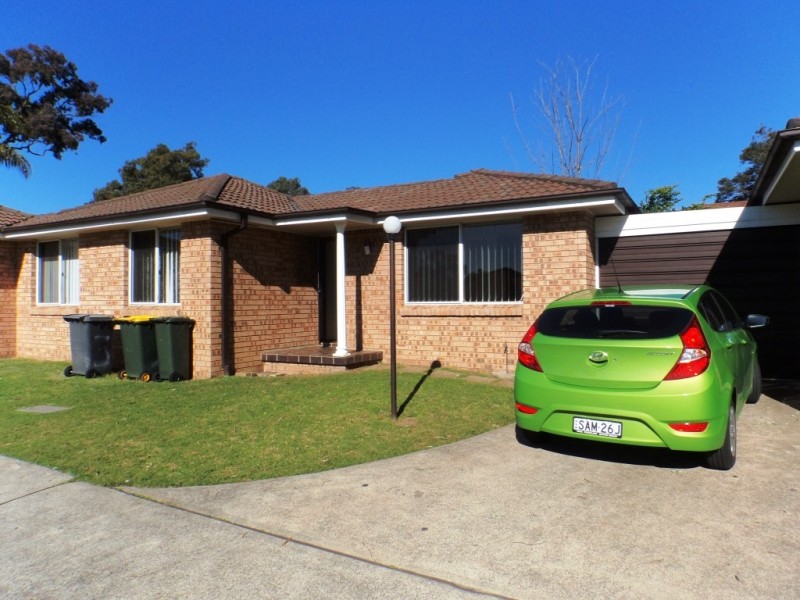 3/4 Sitella Place, Ingleburn NSW 2565