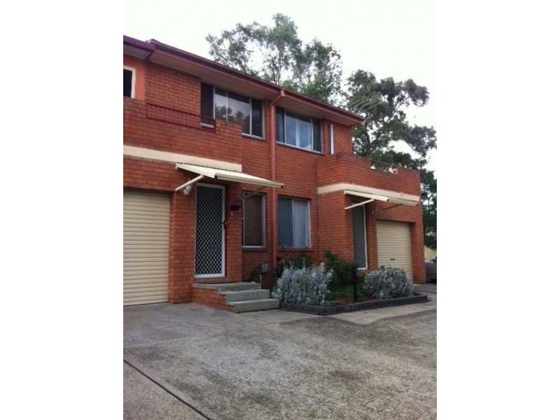 3/14 Bunbury Road, Macquarie Fields NSW 2564