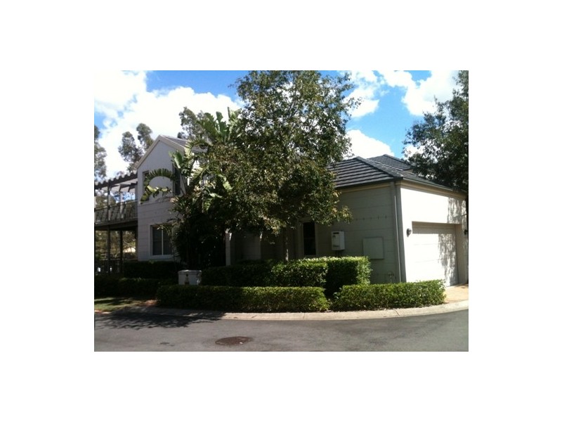 13 Jane Jarvis Way, Macquarie Links NSW 2565