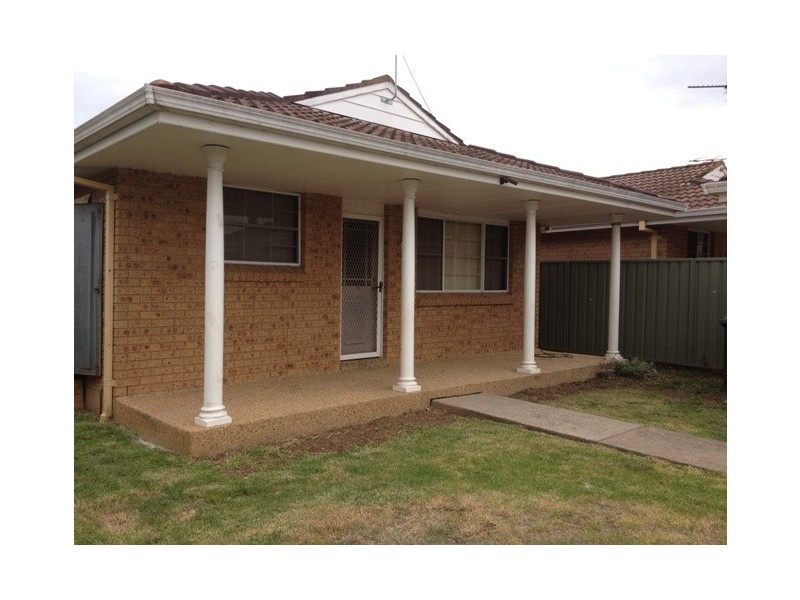 7/209 Harrow Road, Glenfield NSW 2167