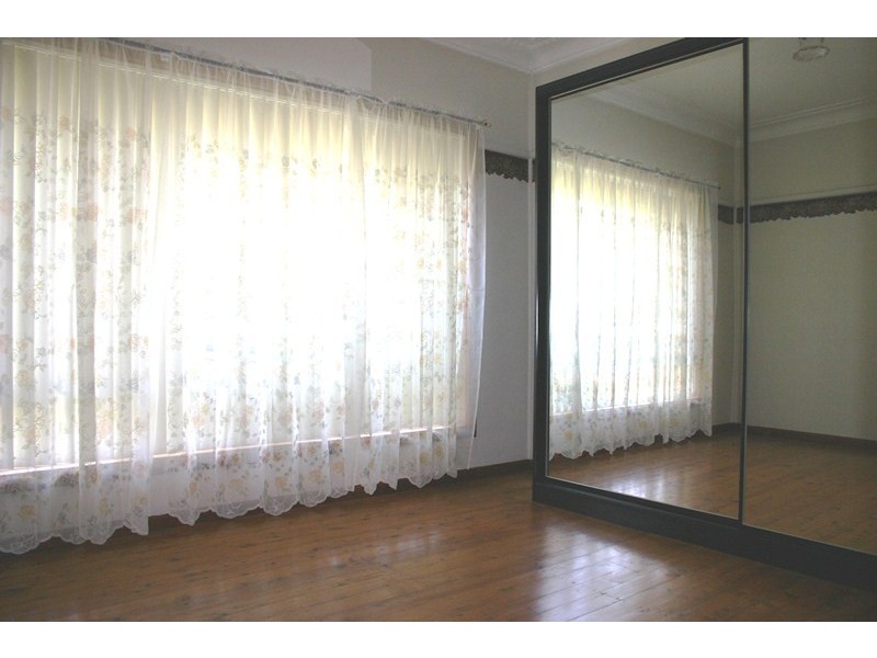 17 Matthews Square, Ingleburn NSW 2565