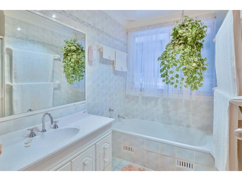 14 Brett Place, Ingleburn NSW 2565