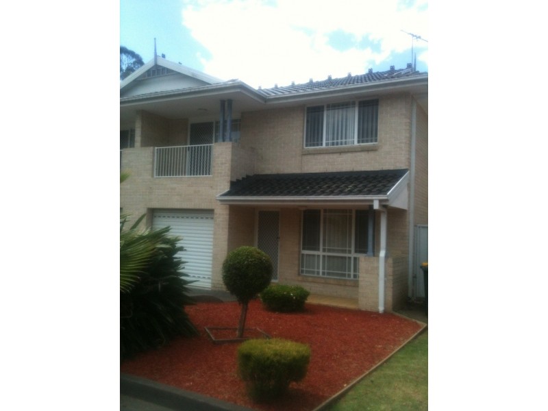 7/16 Cadogan Road, Macquarie Fields NSW 2564