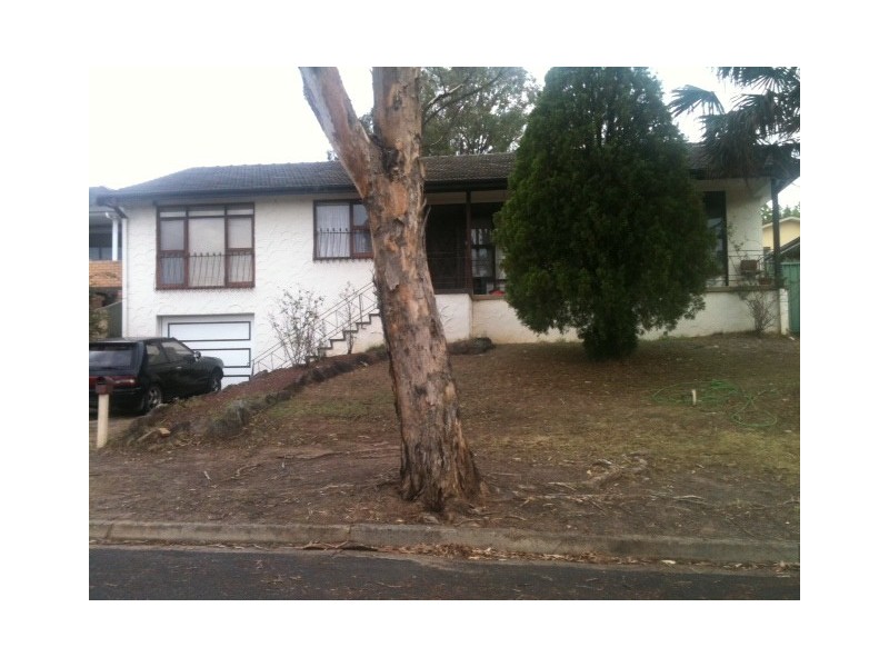 4 Glenbawn Place, Leumeah NSW 2560