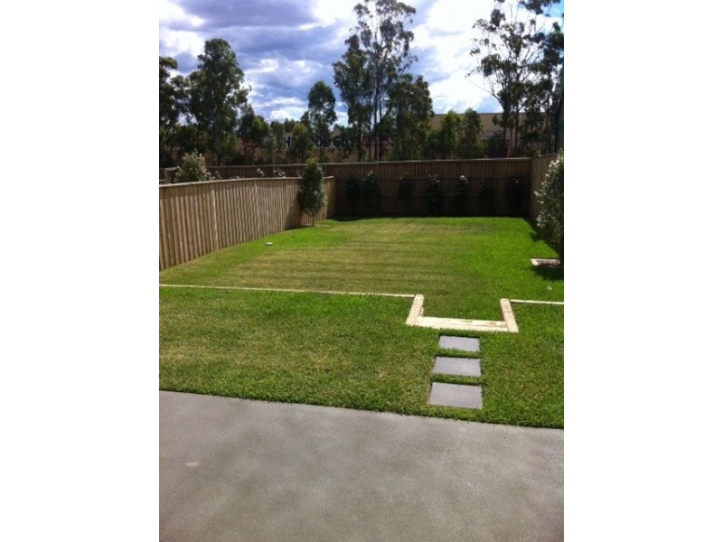 47 Sovereign Circuit, Glenfield NSW 2167