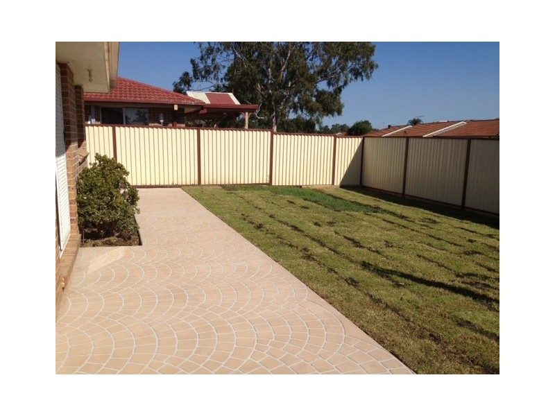 47 Hydrangea Place, Macquarie Fields NSW 2564