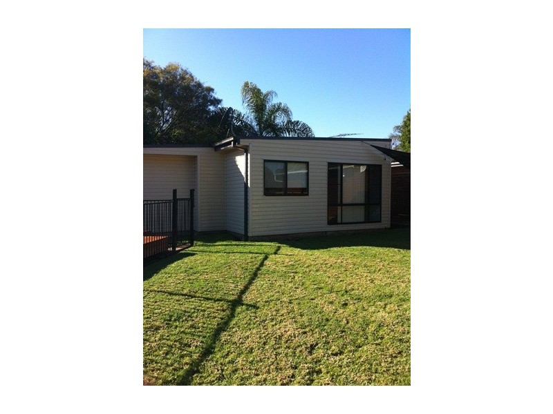 12a Leyland Place, Ingleburn NSW 2565