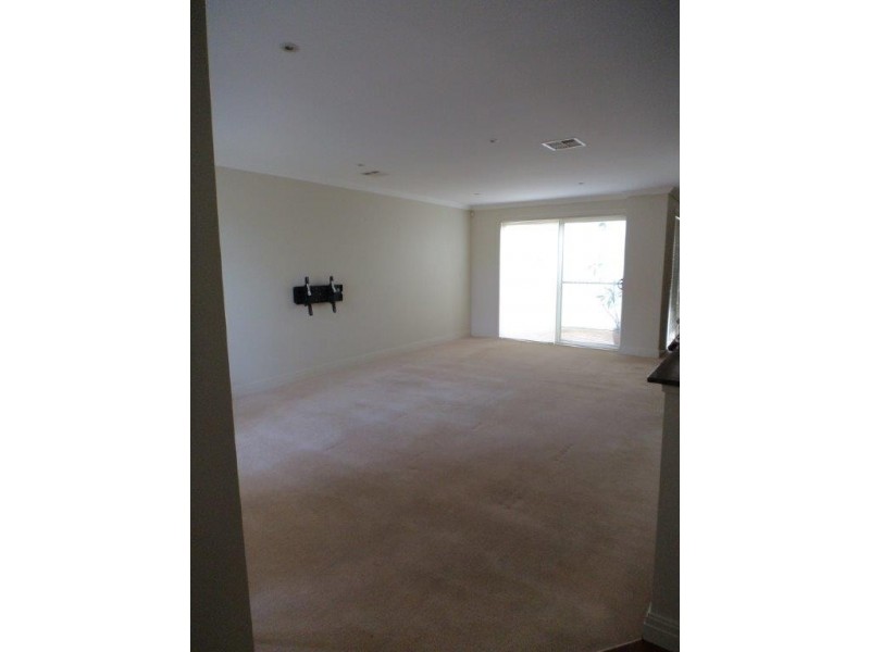 17 Jane Jarvis Way, Macquarie Links NSW 2565