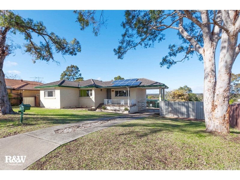 292 The Parkway, Bradbury NSW 2560