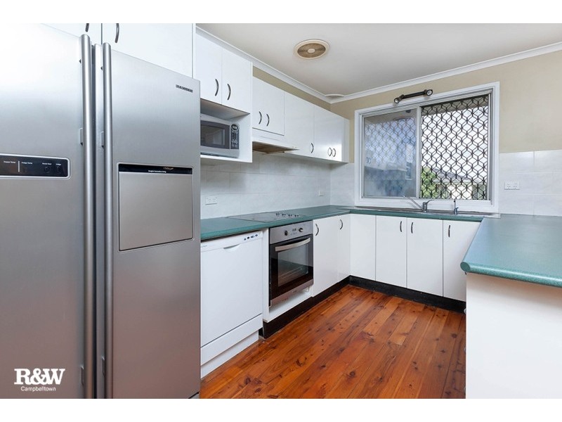 292 The Parkway, Bradbury NSW 2560