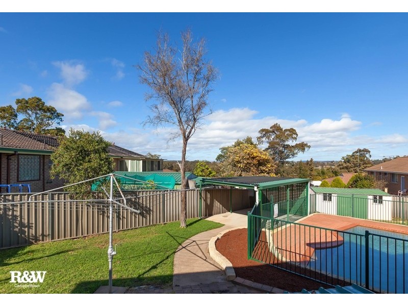 292 The Parkway, Bradbury NSW 2560