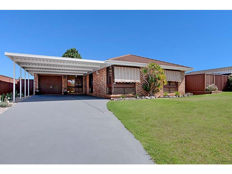 89 Hamlet Crescent, Rosemeadow NSW 2560