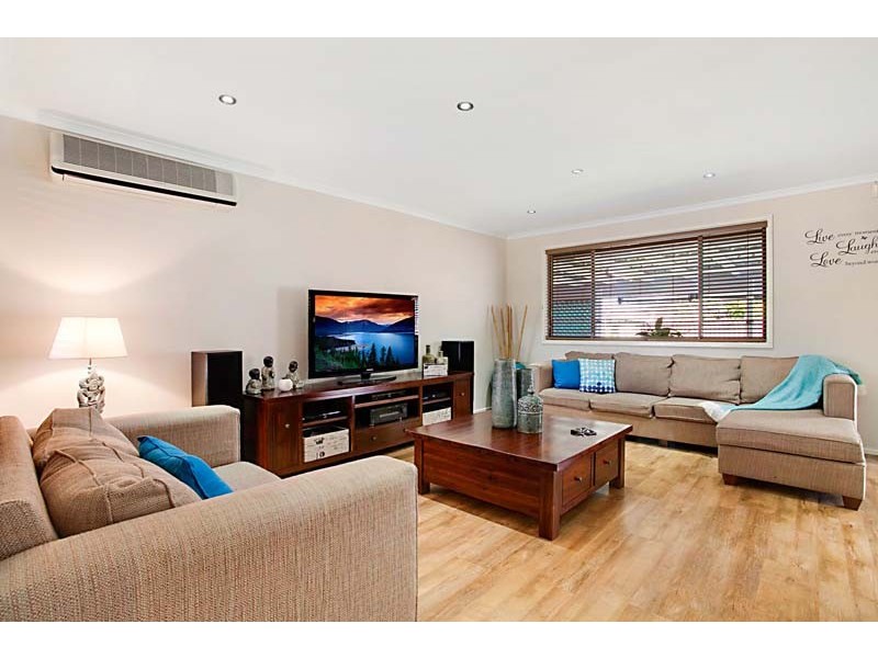89 Hamlet Crescent, Rosemeadow NSW 2560