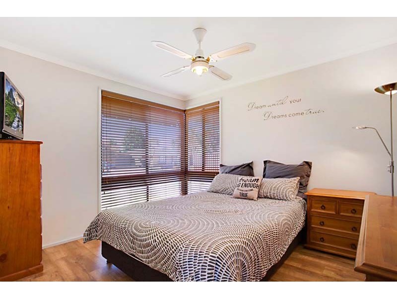 89 Hamlet Crescent, Rosemeadow NSW 2560