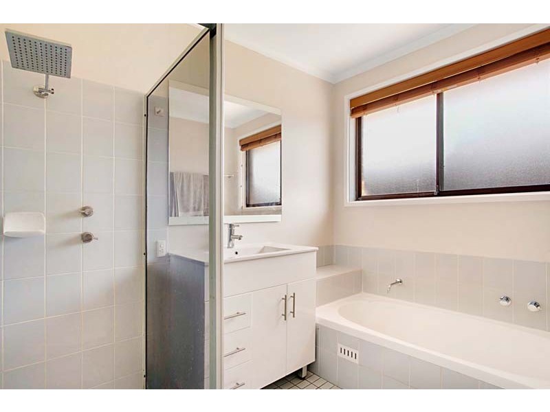 89 Hamlet Crescent, Rosemeadow NSW 2560