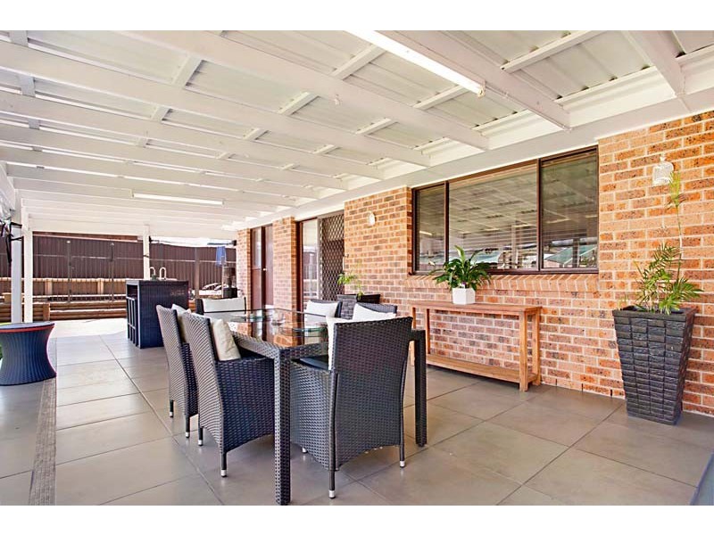 89 Hamlet Crescent, Rosemeadow NSW 2560