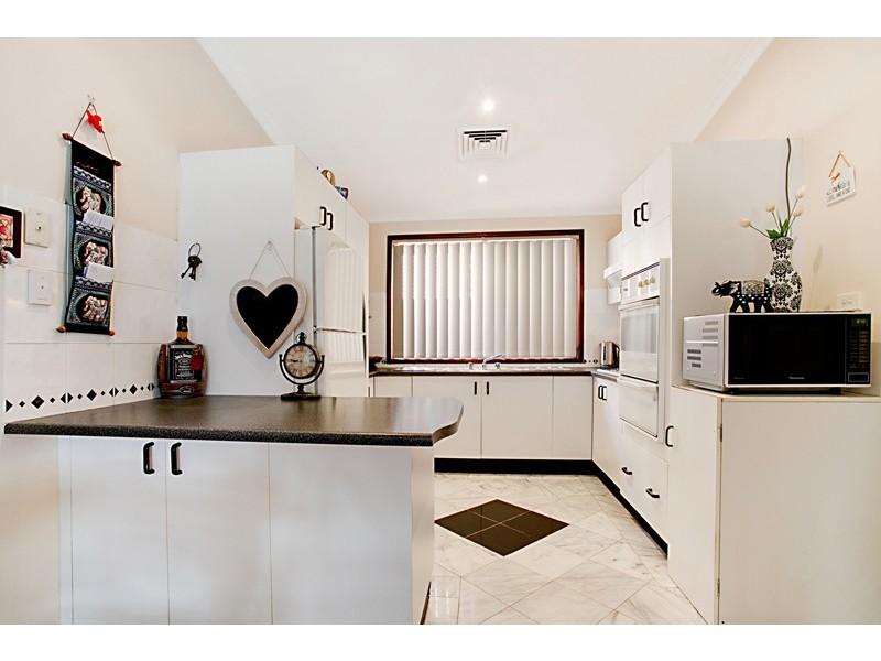 19 Granite Place, Eagle Vale NSW 2558
