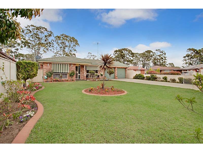 17 Lavender Court, St Helens Park NSW 2560