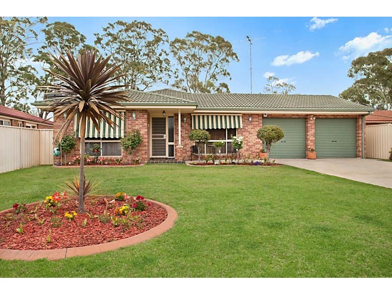 17 Lavender Court, St Helens Park NSW 2560