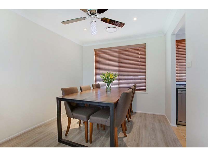 10 Fullerton Circuit, St Helens Park NSW 2560