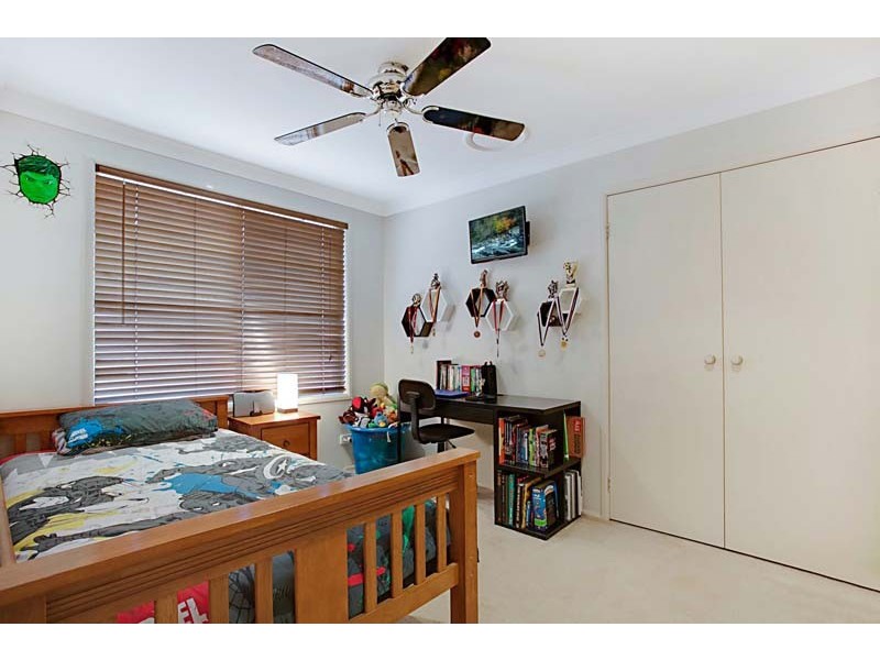 10 Fullerton Circuit, St Helens Park NSW 2560