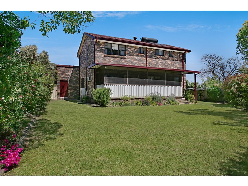 11 Corunna Avenue, Leumeah NSW 2560