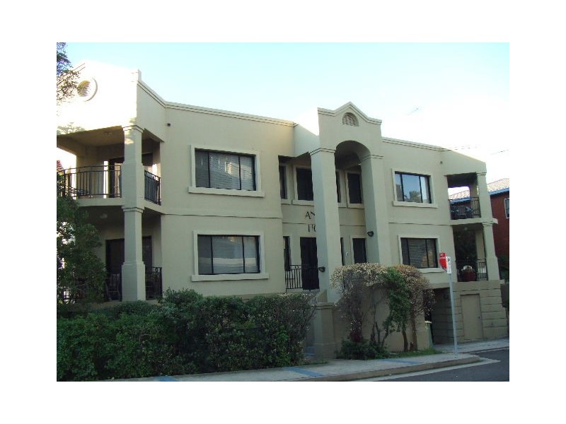 2/18  Gerrale St, Cronulla NSW 2230