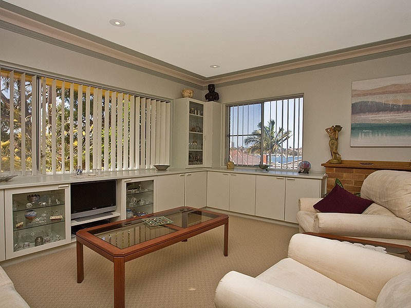 6 Wylmar Ave, Burraneer NSW 2230