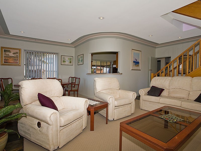 6 Wylmar Ave, Burraneer NSW 2230