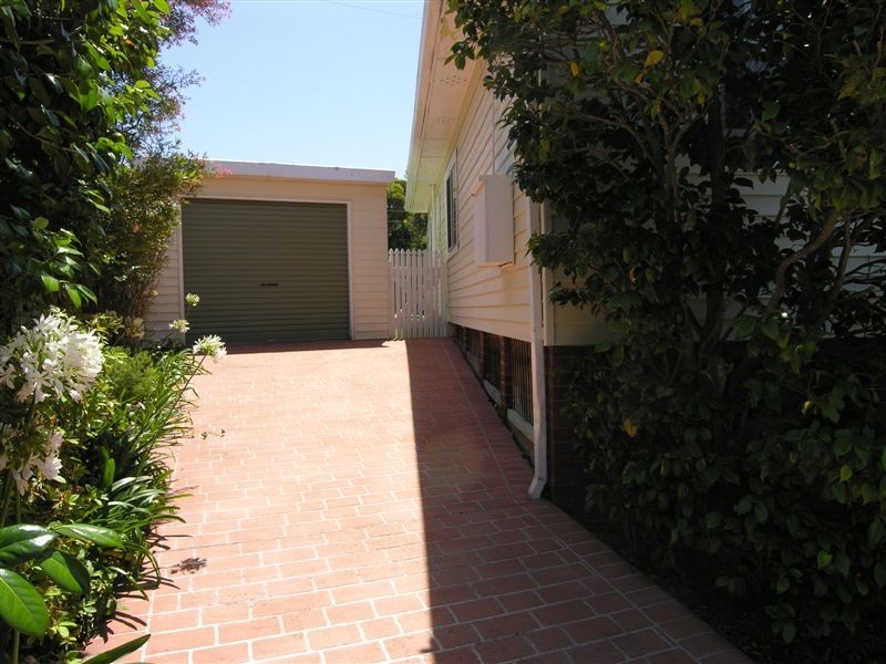 2 Binalong, Caringbah NSW 2229