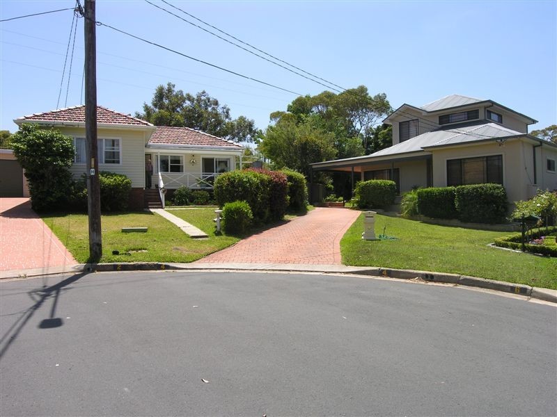 2 Binalong, Caringbah NSW 2229