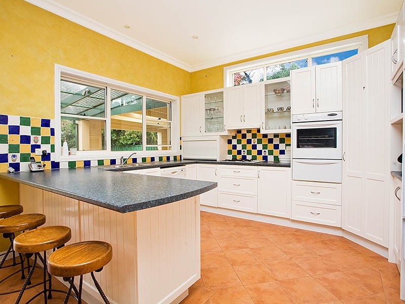 8 Yuruga Ave, Caringbah NSW 2229