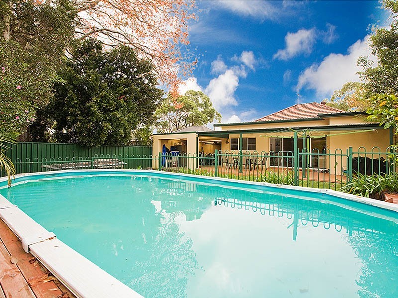 8 Yuruga Ave, Caringbah NSW 2229