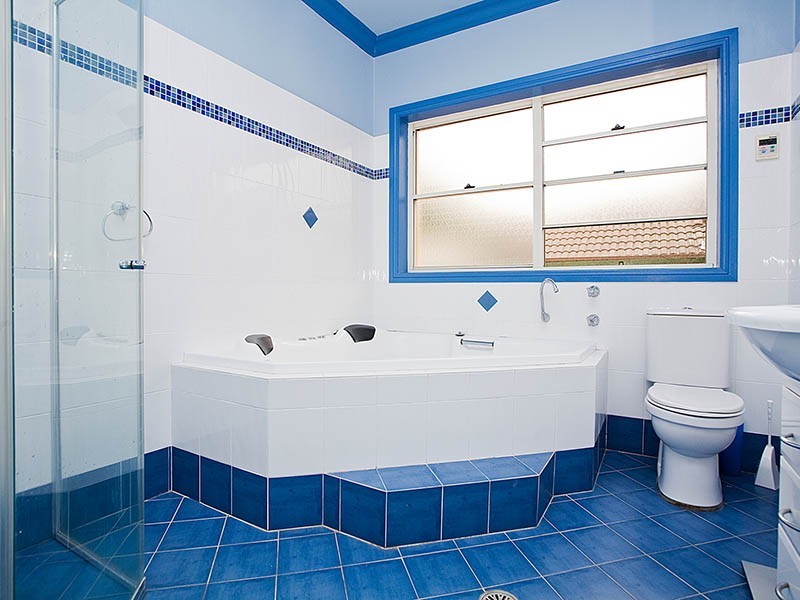 8 Yuruga Ave, Caringbah NSW 2229