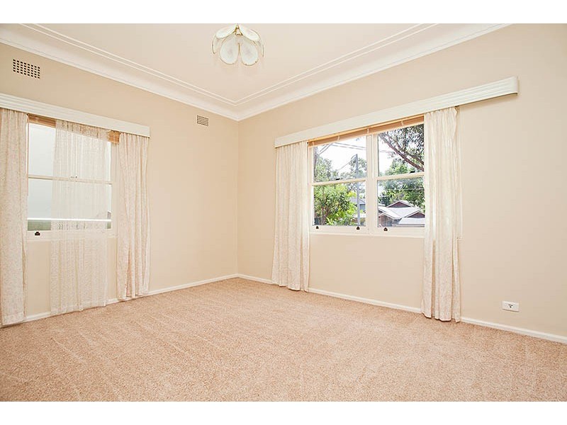 18 Bass Street, Dolans Bay NSW 2229