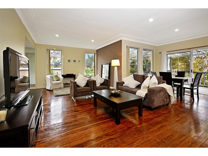 2 Parkview Street, Miranda NSW 2228