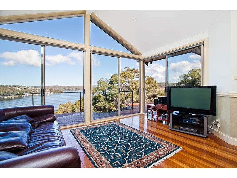 422 Willarong Road, Caringbah South NSW 2229