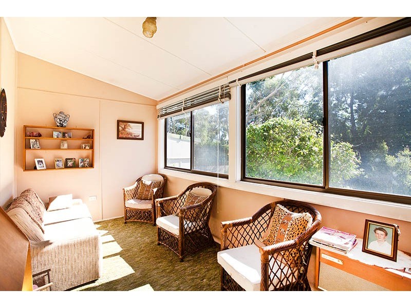 15 Paddison Ave, Gymea NSW 2227