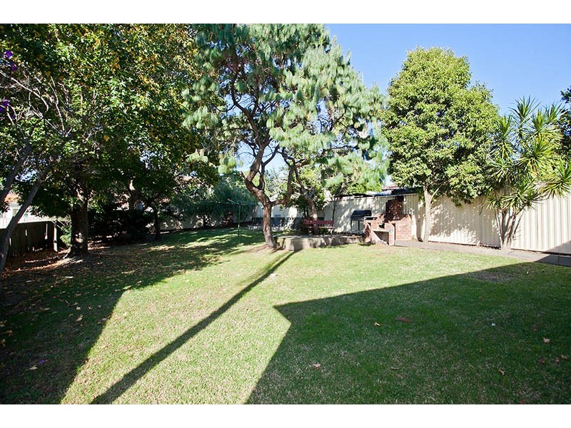 14 Dolans Rd, Woolooware NSW 2230
