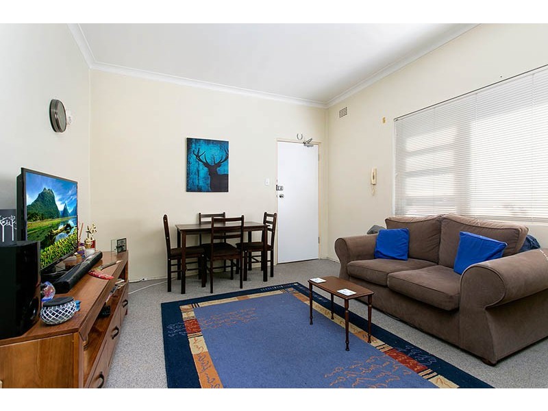 1/35 Denman Ave, Woolooware NSW 2230