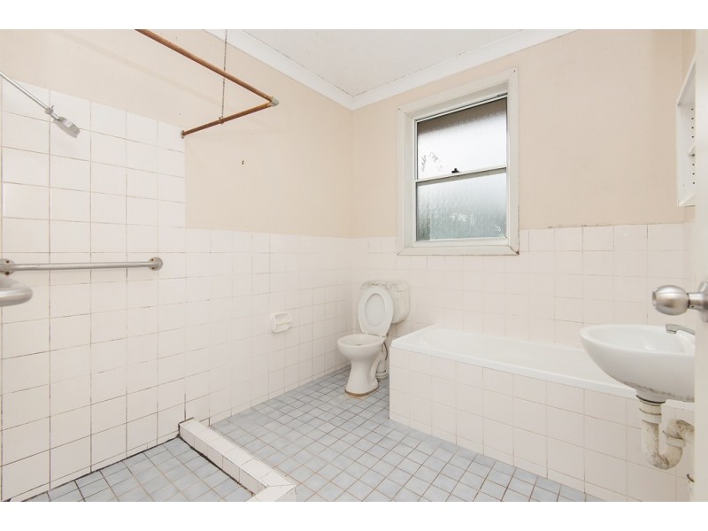 8 The Circle, Narraweena NSW 2099