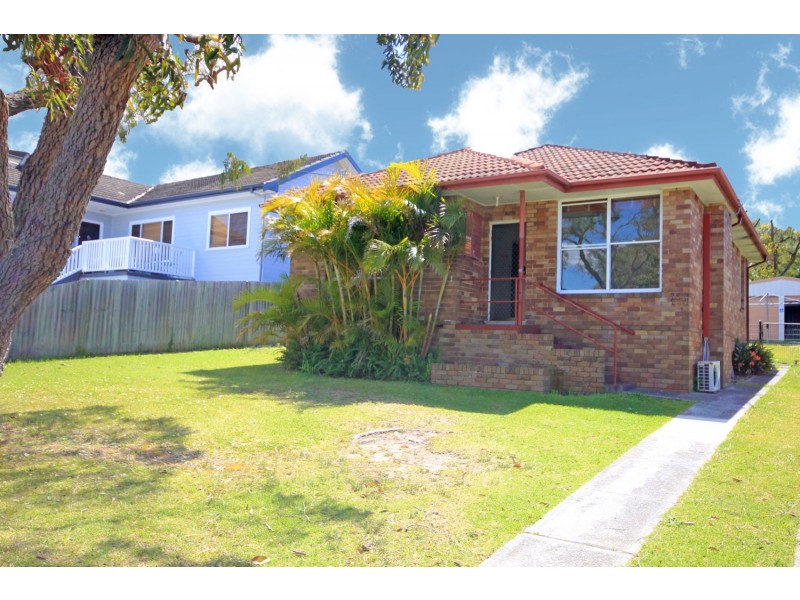 20 De Chair Rd, Narraweena NSW 2099